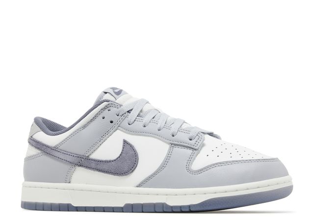 Nike Dunk Low SE Light Carbon Front